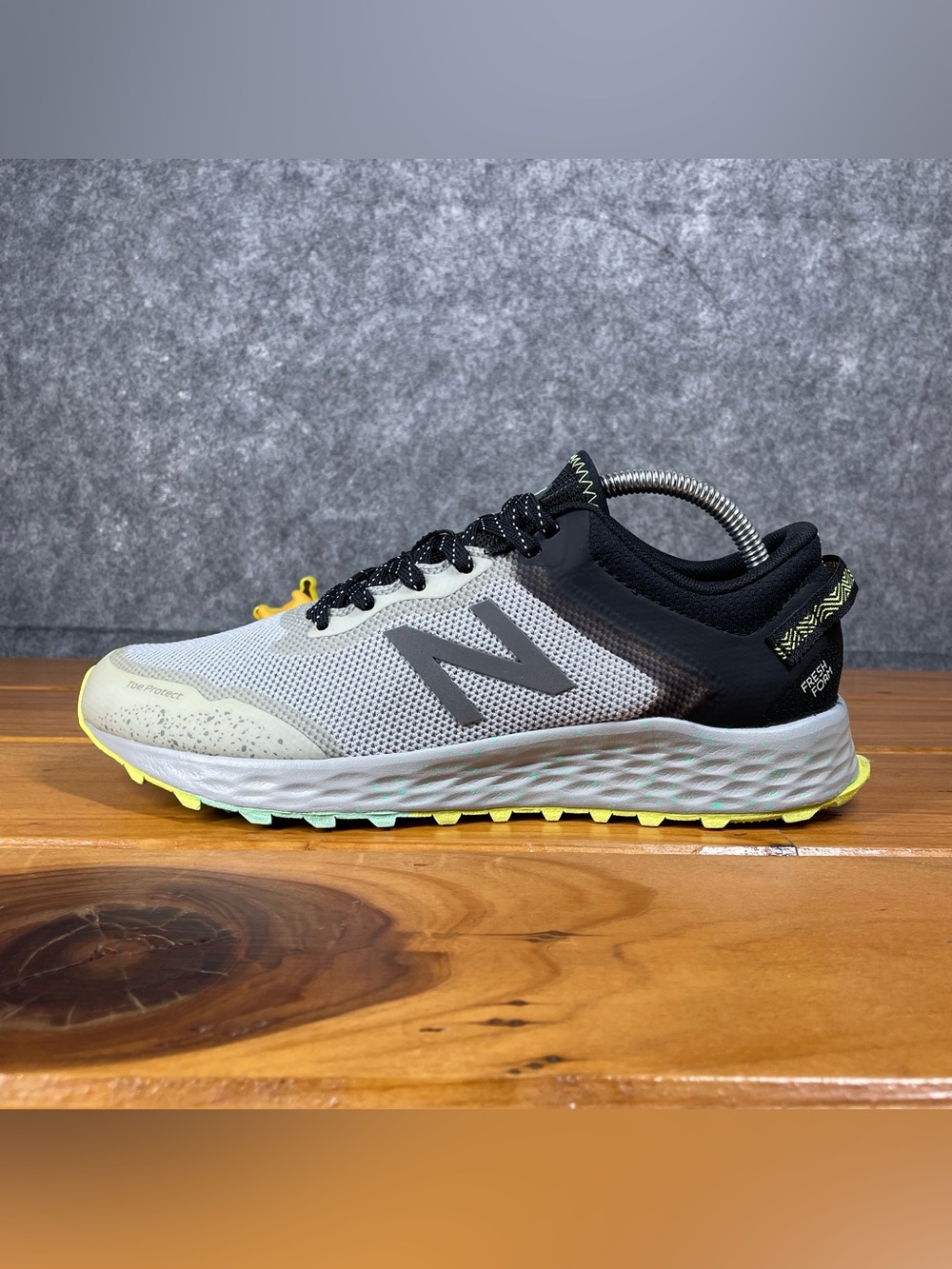 New Balance Fresh Foam Arishi Trail Womens 10 D Wide Gray Running Shoes WTARISS1 - Picture 10 of 15